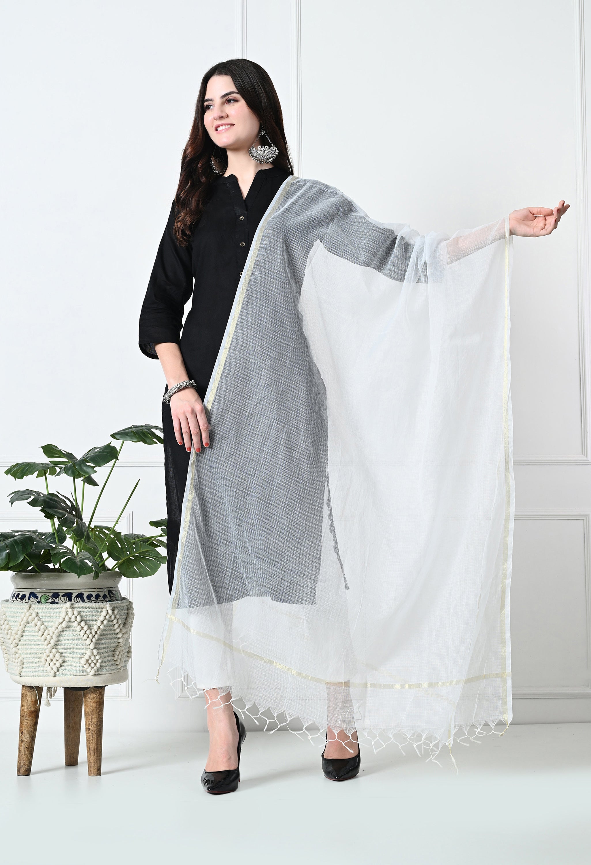 White & Gold Kota Doria Cotton Dupatta