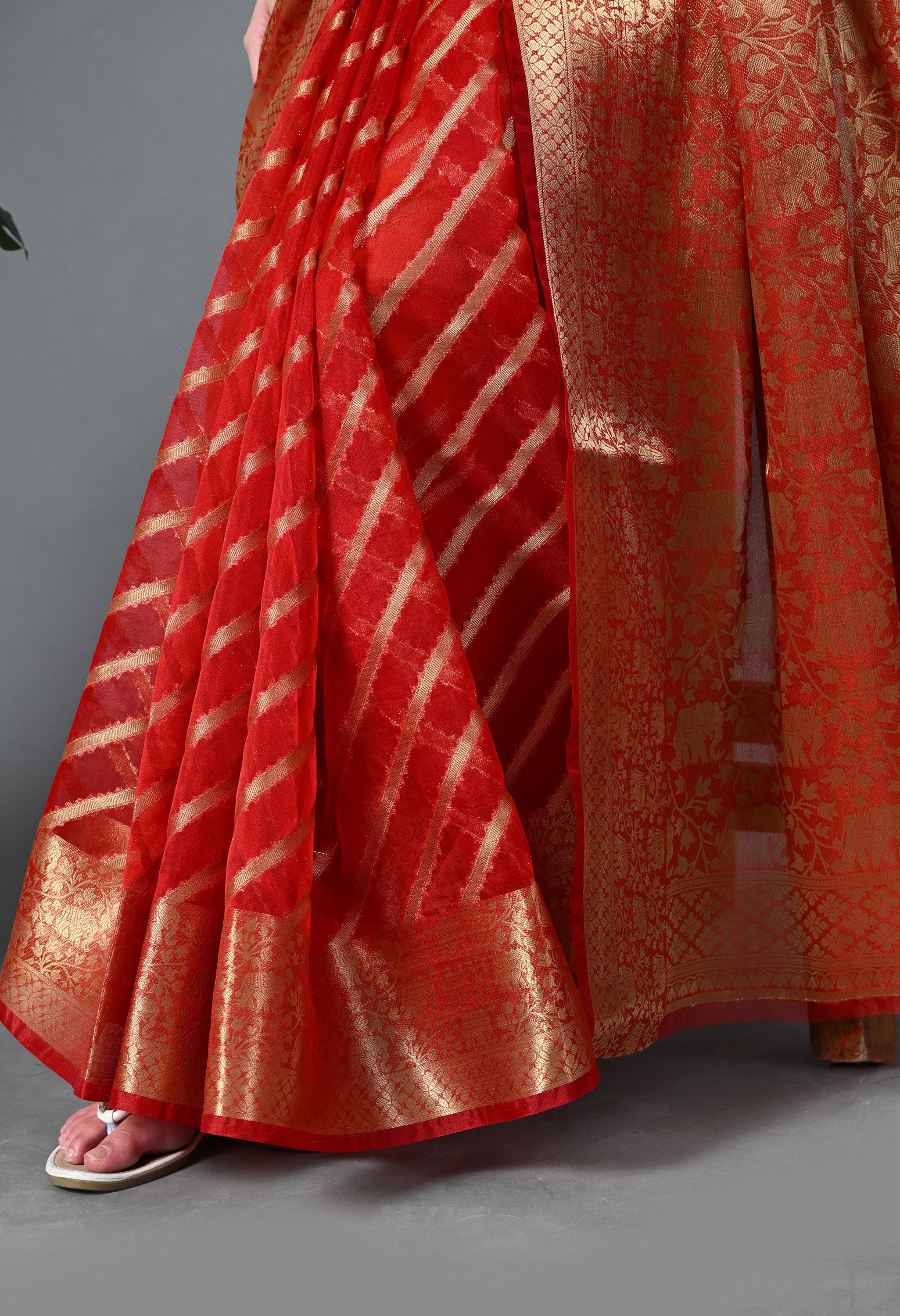 Red Lehariya Organza Saree