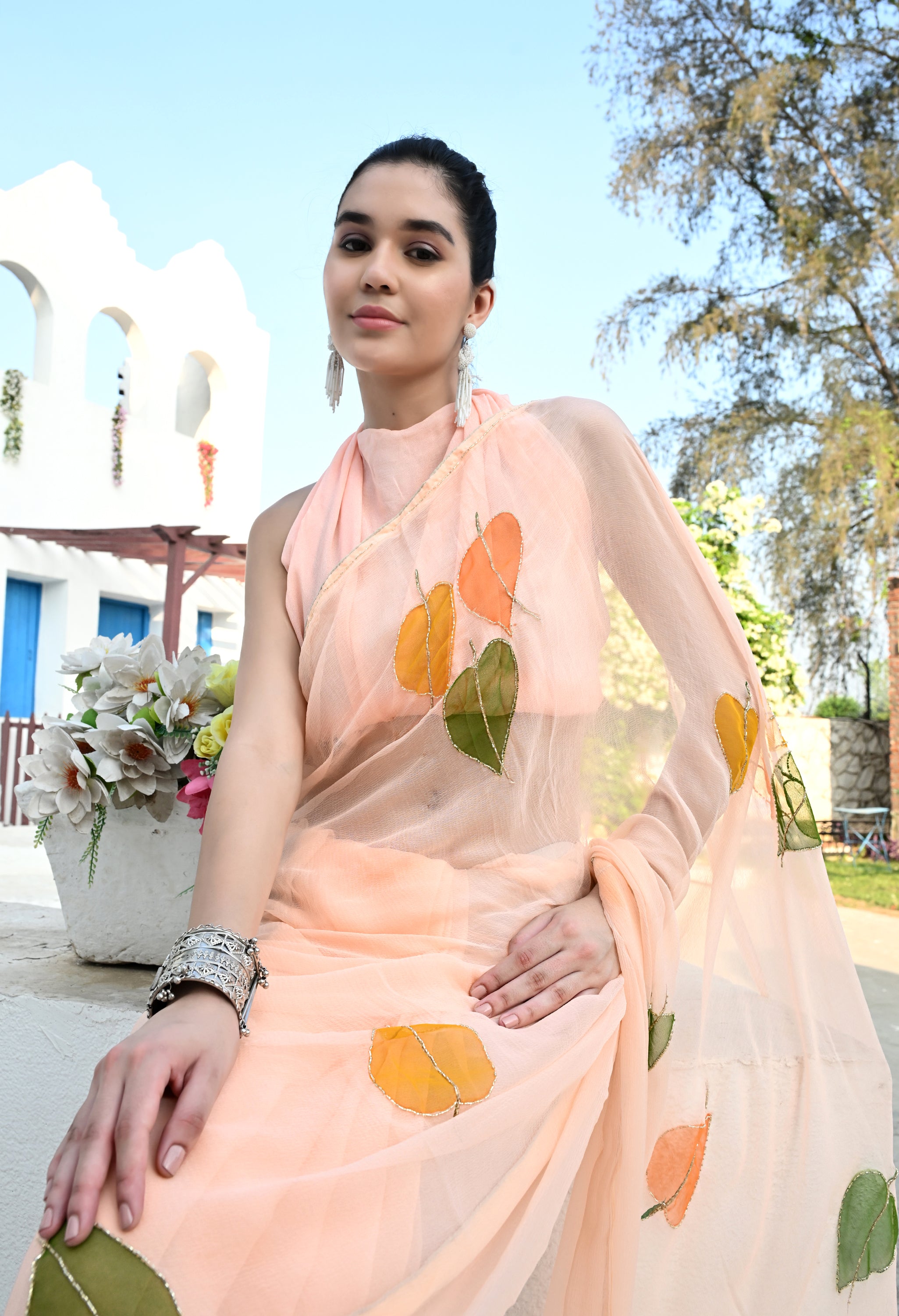 Jaipur Floral Pattern Exquisite Peach Chiffon Saree