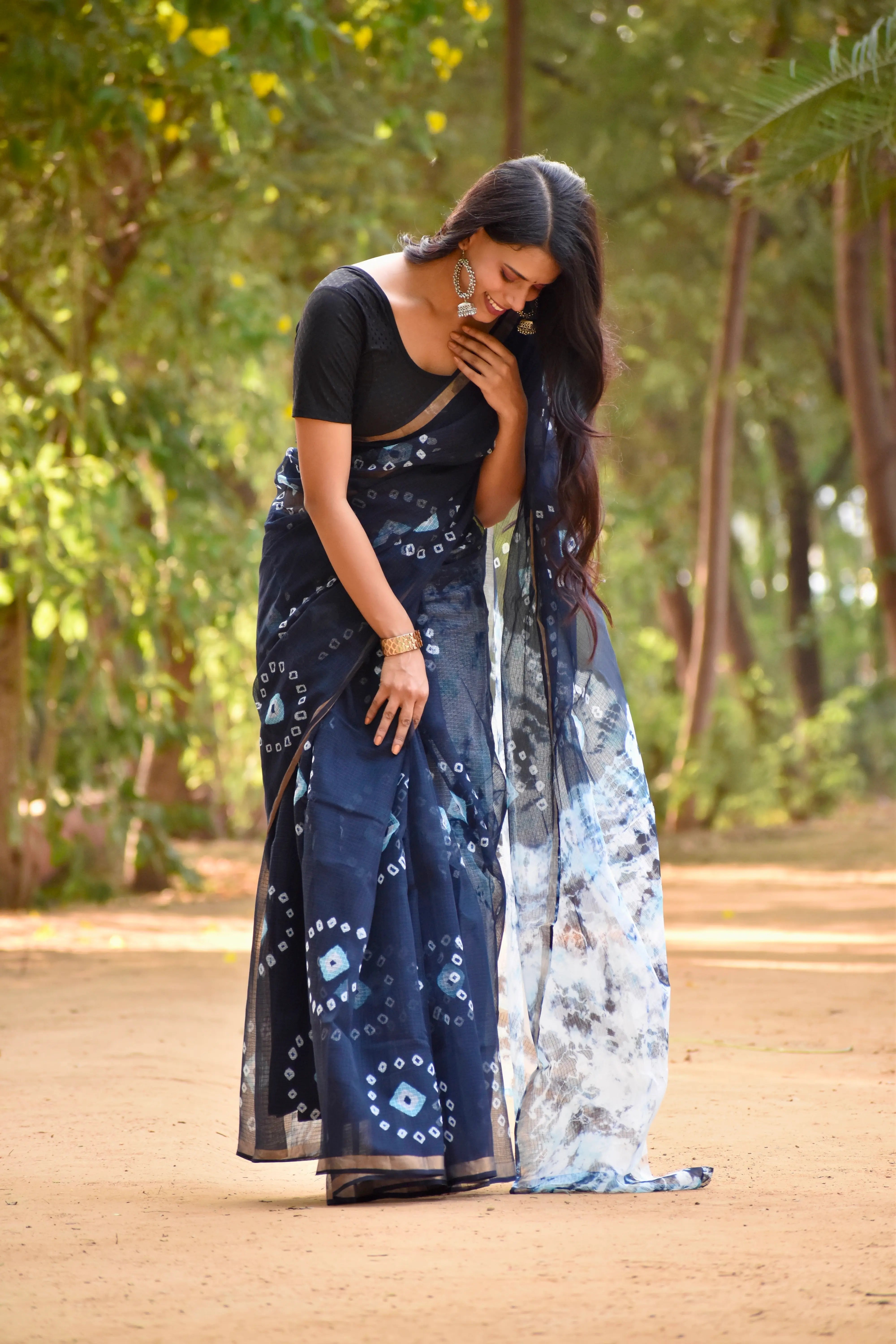 Elegant Navy Blue Saree with Bandhani Pattern